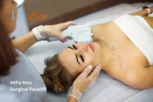 Woman having Hi-Fu to reduce wrinkles Bow.