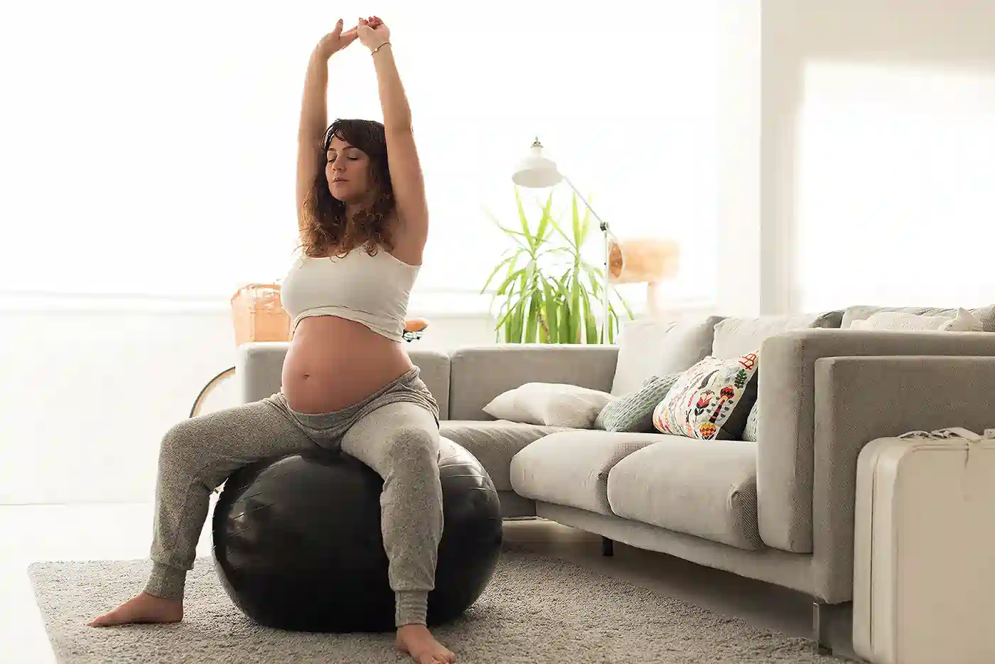 How to Support Your Core Safely During Pregnancy Bow